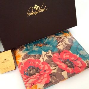 Patricia Nash Cassini Wristlet NWT